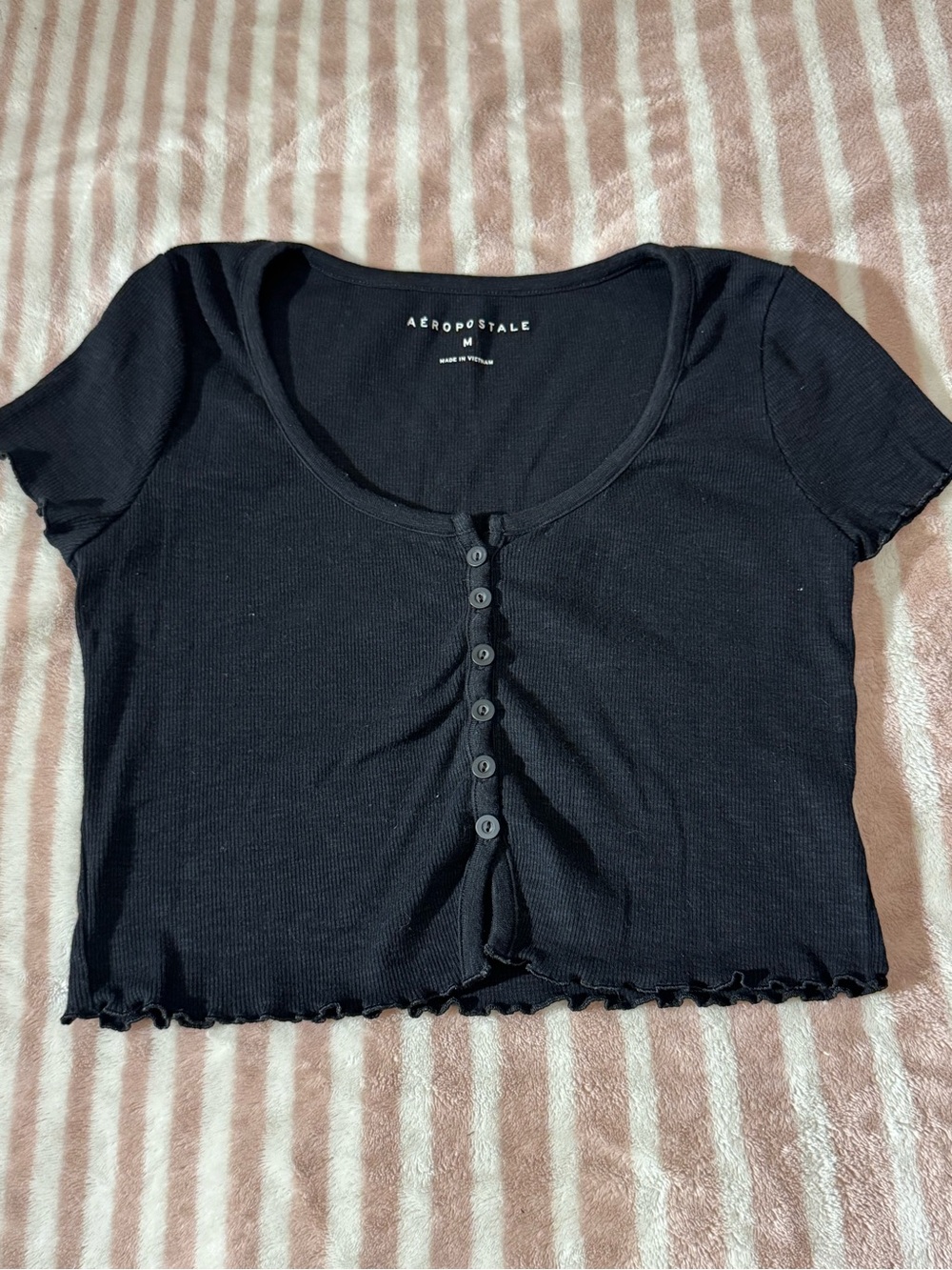 Aeropostale Black Ribbed Button-Down Crop Tee